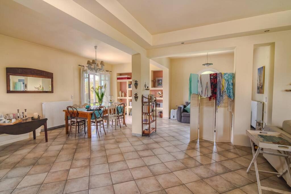 Romírion The Cottage House מראה חיצוני תמונה